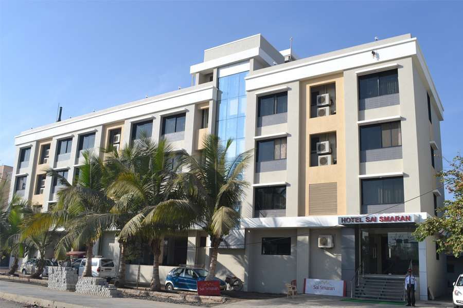 Hotel Sai Smaran 舍地 外观 照片