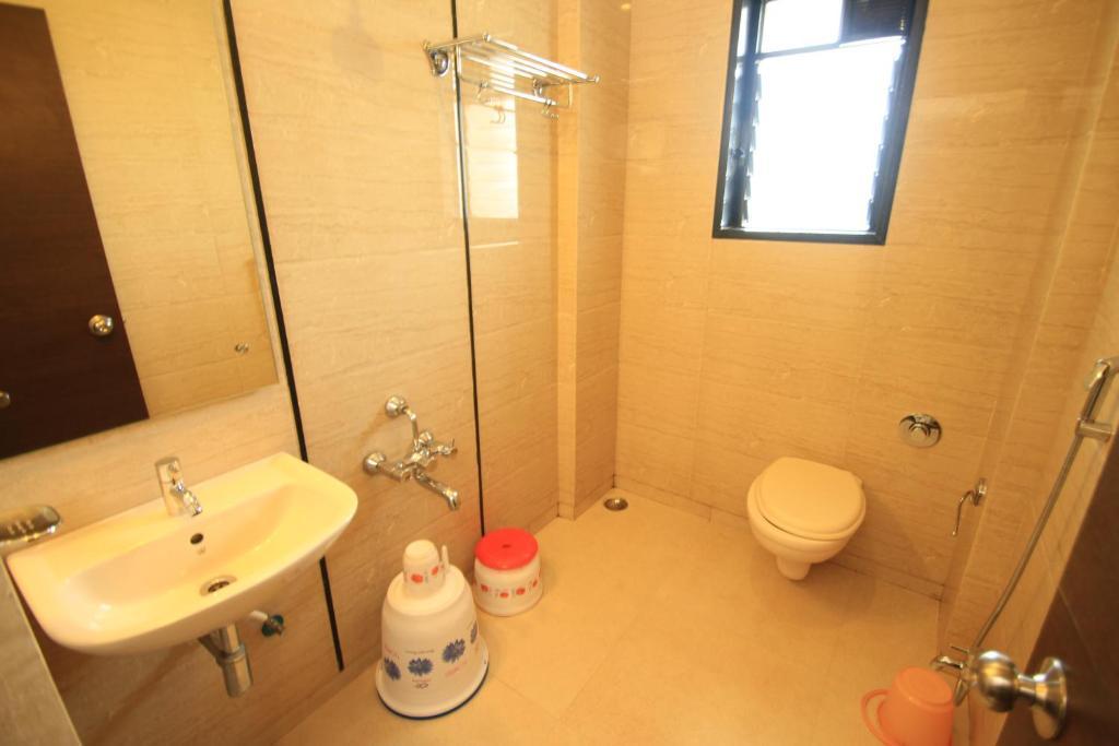 Hotel Sai Smaran 舍地 客房 照片